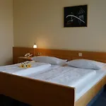 Ξενοδοχείο Gaestehaus Fernblick 2*